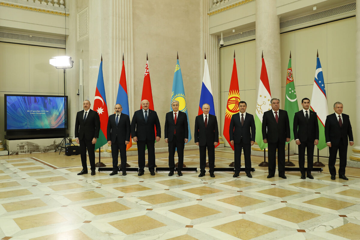 Paşinyan Putin ile Laçin koridoru blokajını görüştü